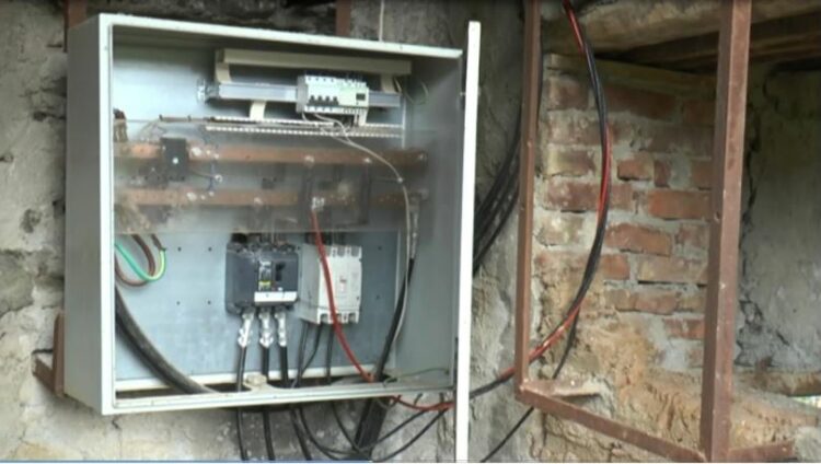 Nuk riparuan kabinat elektrike, nën hetim punonjësit e OSHEE-së