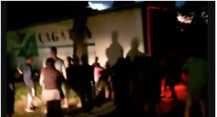 Kamioni ngec në Llogara, ja ç’bëjnë qytetarët