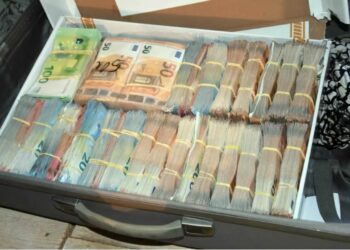 VIDEO/ Europol ’shkrin’ kartelin ballkanik, kapen 2.7 ton kokainë…