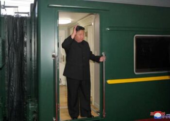 Kim Jong Un mbërrin me tren në Rusi, pritet takimi me Putin