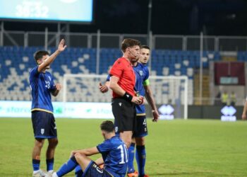 Kosova mposhtet thellë nga cinizmi polak