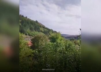 Vazhdojnë të shtënat në veri të Kosovës/ Kurti: 30 serbë të armatosur rëndë po sulmojnë…