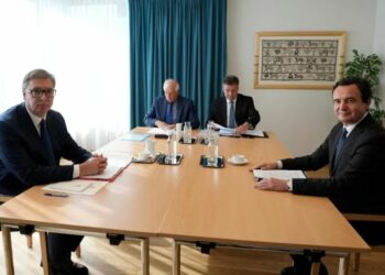 BE, thirrje Kosovës dhe Serbisë të përmbushin marrëveshjet e arritura