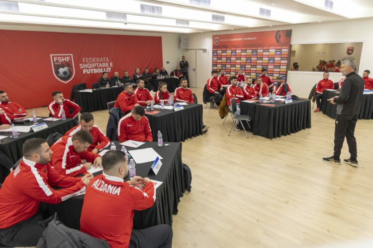 FSHF do të sjellë për herë të parë në tetor programin e UEFA-s për licencën “Coach Educators”
