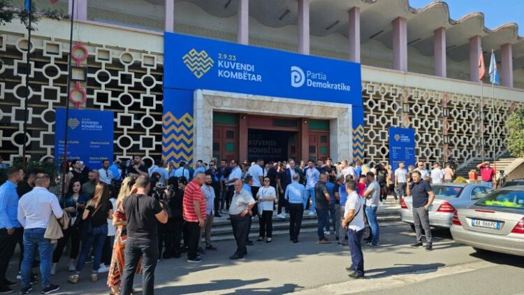 Statuti i PD-së së Bashës, kryetari merr në kontroll gjithçka