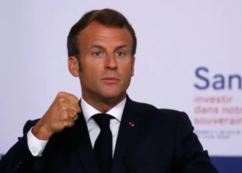 Macron i hap rrugën referendumit për emigracionin në Francë