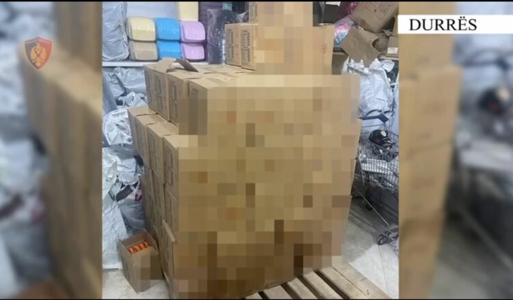 Fuste e tregtonte mallra kontrabandë, arrestohet 30 vjeçari në Durrës