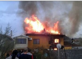 Merr flakë shtëpia në Lazarat