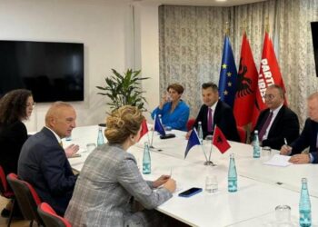 Meta me reporterët e KiE: Krimi i lidhur ngushtë me qeverisjen