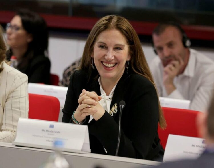 Statistikat e turizmit: Ti dukesh nga kafka që je shqiptar!