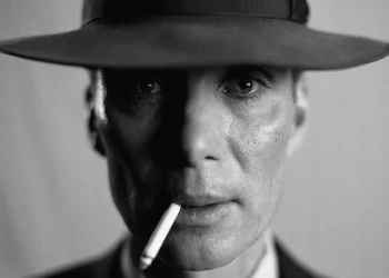 Oppenheimer kap 900 mln dollarë fitime, filmi më i ndjekur biografik