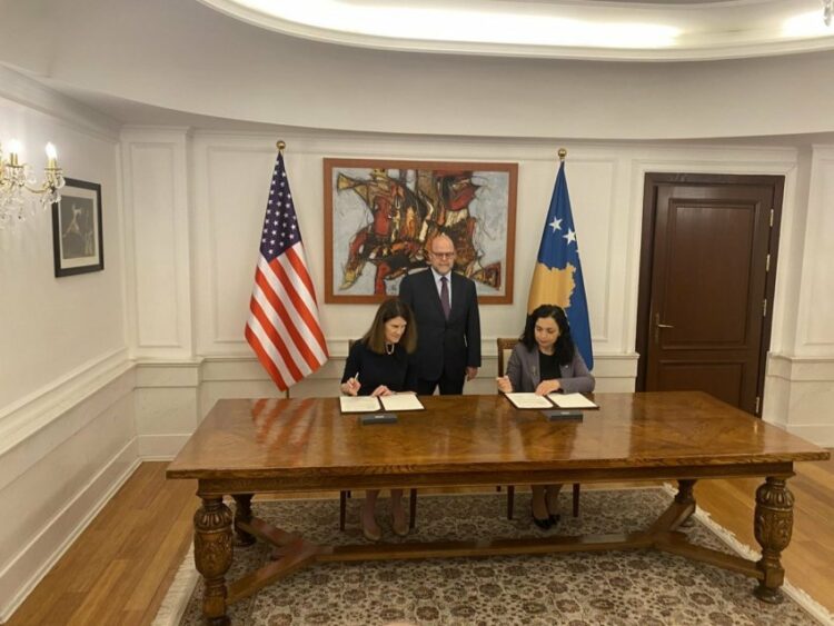Granti 35 mln dollarë, Hovenier: Konfirmon partneritetin SHBA-Kosovë