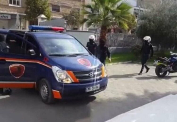 I shpallur në kërkim, kapet duke hyrë në Shqipëri 32 vjeçari