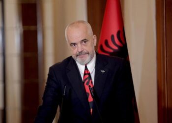 Trupat serbe afër kufirit, Rama: Thirrje për përgjegjësi e maturi