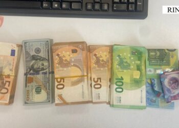 Procedohet kinezi dhe turku, kapen me mijëra euro të padeklaruara