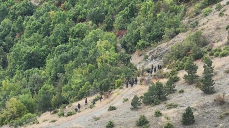 “E tërhoqën zvarrë dhe e lanë të vdesë maleve”, del autopsia e 3 terroristëve serbë