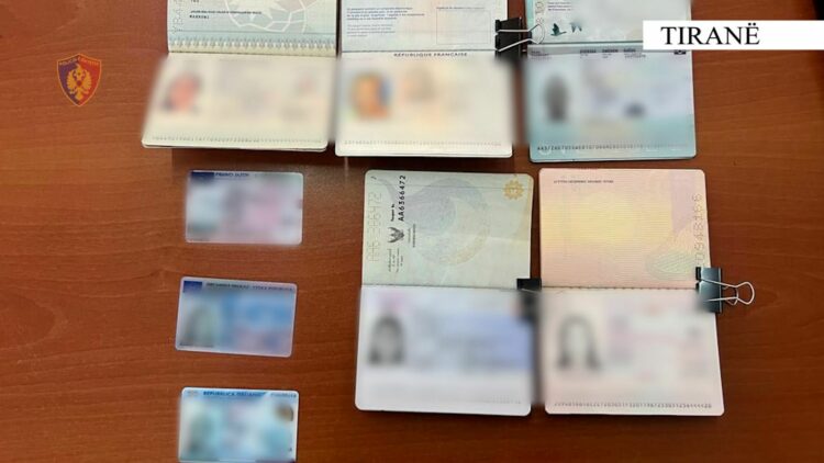 Trafikonte irlandezen për prostitucion, suedezi arrestohet në Rinas