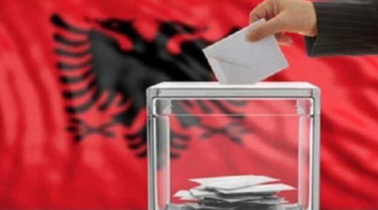Nis procesi i votimit në Kukës, votohet në 74 Qendra Votimi
