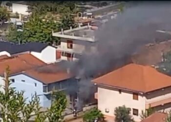 Çfarë po ndodh tek ‘Misto Mame’? Tymi i zi mbulon vendin