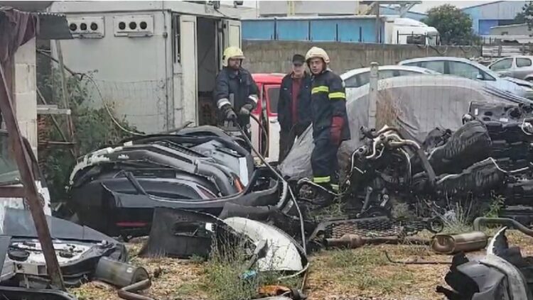Durrës, shkrumbohet nga zjarri biznesi në zonën e Xhafzotaj