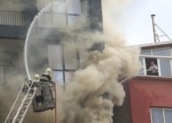 Djegia e pallatit në Tiranë, zbardhen detajet e reja. Zjarri nisi nga apartamenti i një…