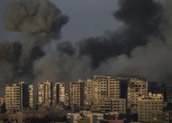 Egjipti, Izraeli e SHBA bien dakord për daljen e amerikanëve nga Gaza