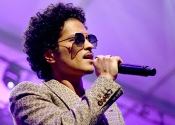 Bruno Mars anulon koncertin në Izrael pas ngjarjeve të fundit