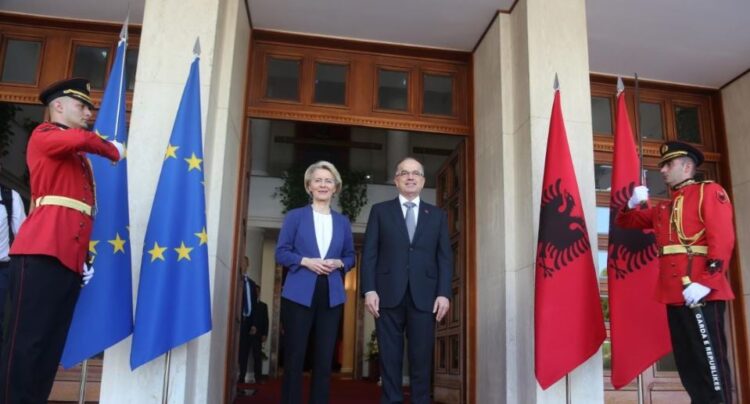 FOTO/ Samiti i Procesit të Berlinit, von der Leyen jep mesazhin e fortë…