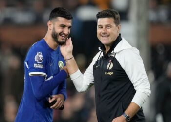 Poçetino me fjalë të mëdha për Brojën