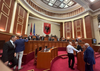 Përplasje në Kuvend, PS refuzon të ndryshojë Komisionin e Reformës Zgjedhore