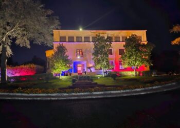 Macron e nis vizitën në Tiranë me nderimin e Ismail Kadaresë