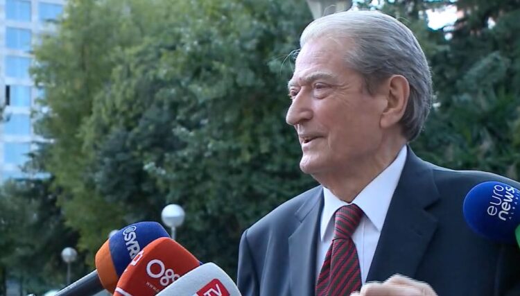 Berisha: Mos ta menderosim Kushtetutën, do shkoj në Gjykatë kur…