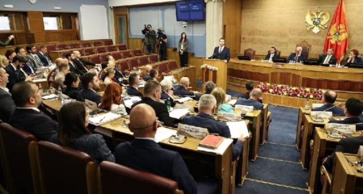 Votohet qeveria e re në Malin e Zi, ja kush e drejton vendin fqinj