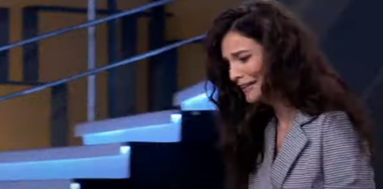 Një gjarpër futet në studio, Diola dhe Eriola tremben për vdekje