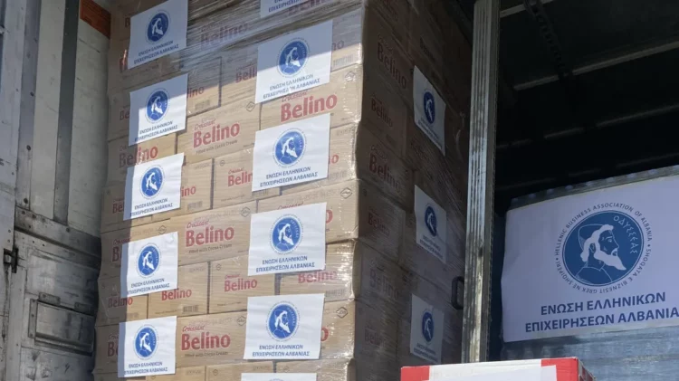 Stuhia në Greqi, bizneset nga Shqipëria ndihma për të përmbyturit