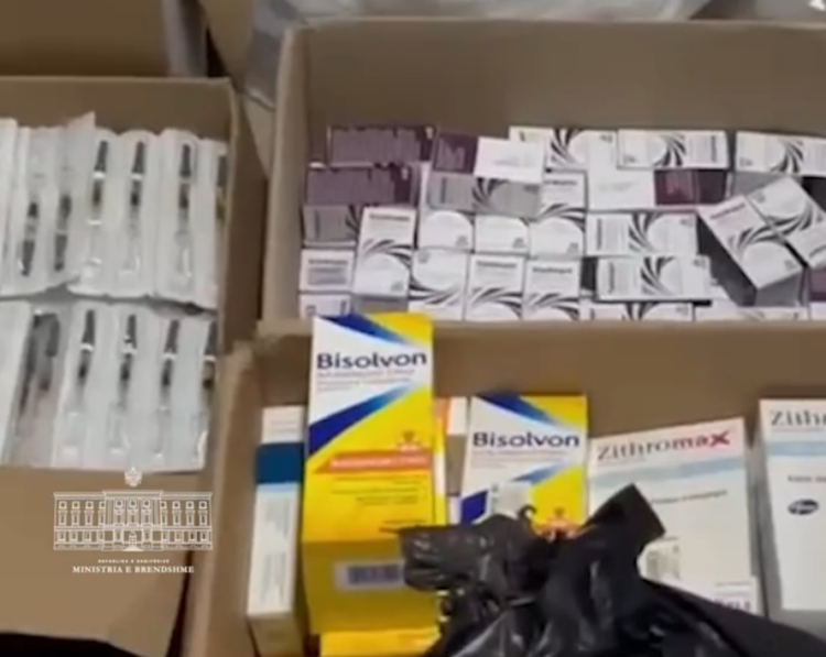 Bisedat e koduara për ilaçet kontrabandë: Ore Mero Bazen e solle ti…