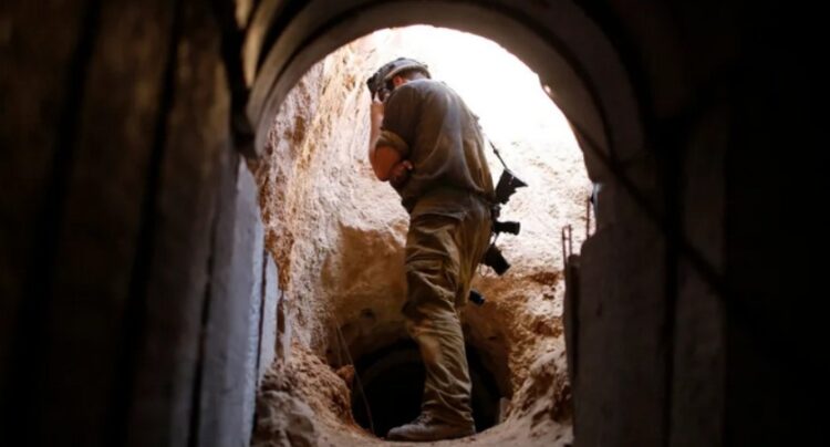 “Bombat sfungjer”, arma e re e Izraelit për të bllokuar Hamasin