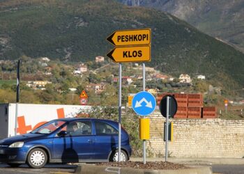 Rruga e Arbrit, ministria hesht/ Burime: Do dhe 2-3 vite të hapet