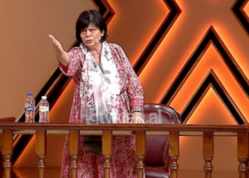 “Do të ta bëj dashnoren paidhaqe”, gruaja kërcënon burrin LIVE