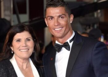Kjo është arsyeja e veçantë pse CR7 jeton akoma me nënën e tij!