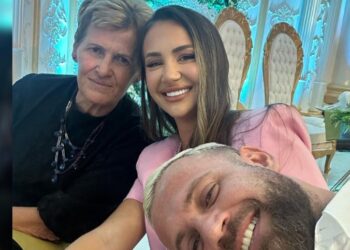 FOTO/ Kiara Tito merr dhuratën mahnitëse nga vjehrra