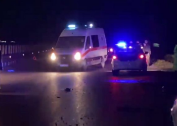 Kamionçina përplas dy këmbësorë, nisen drejt Traumës