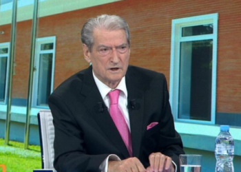 Berisha-Ramës: Hiq dorë nga ndërhyrjet në Kosovë, do përballesh me…