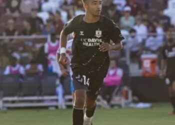 Rekord i ri, super talenti debuton në moshën 13-vjeçare