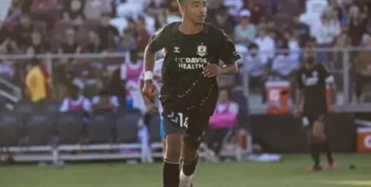 Rekord i ri, super talenti debuton në moshën 13-vjeçare