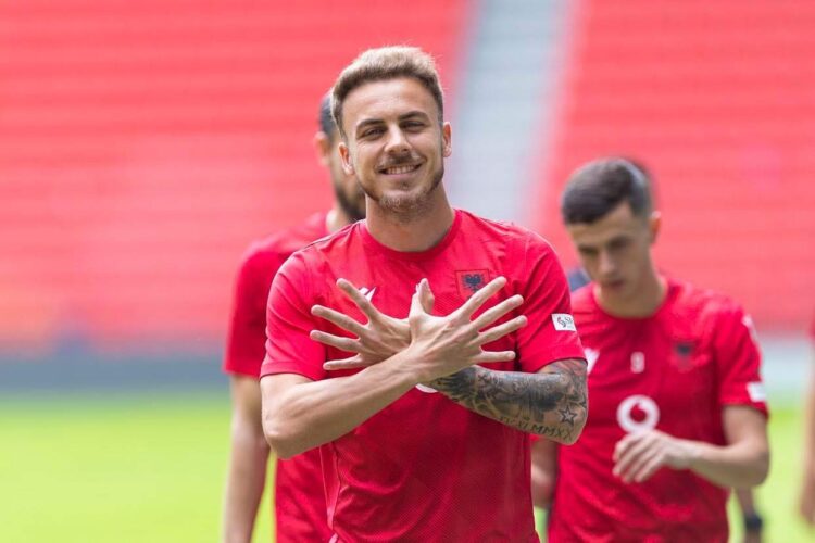 Zbulohet identiteti i të dashurës së Taulant Seferit