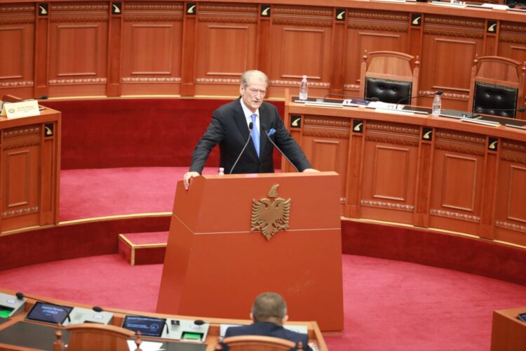 Berisha: Rama, argati më i shpifur i Vuçiç. Mbështeti projektin…