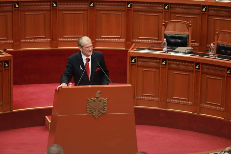 Berisha zbulon arsyen: Ja pse GJKKO liroi Alqi Bllakon nga akuzat…