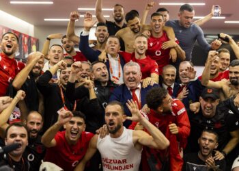 Rama largon shqiptarët nëpër Botë, Duka i bën bashkë në Berlin