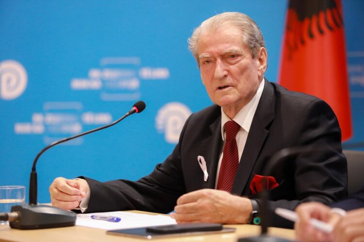 Berisha: Kupa po derdhet, Rama nuk na përfill fare…